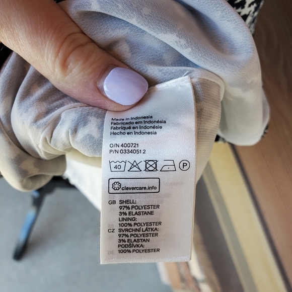 H&M Black White and Blue Animal Print Women's Midi Dress Size 14 NWOT - Picture 6 of 16